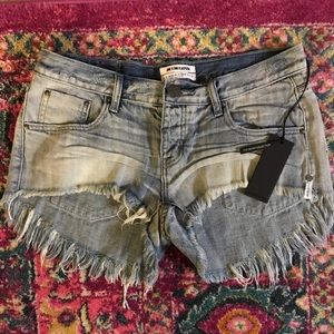 One teaspoon Bonitas in diamonde jean shorts